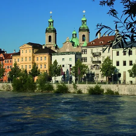 بيت ريفي دار ضيافة أولبرغ 2*